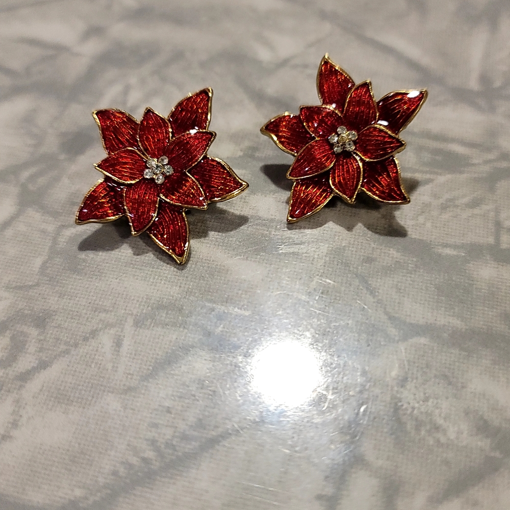 Elegant Red Floral Earrings